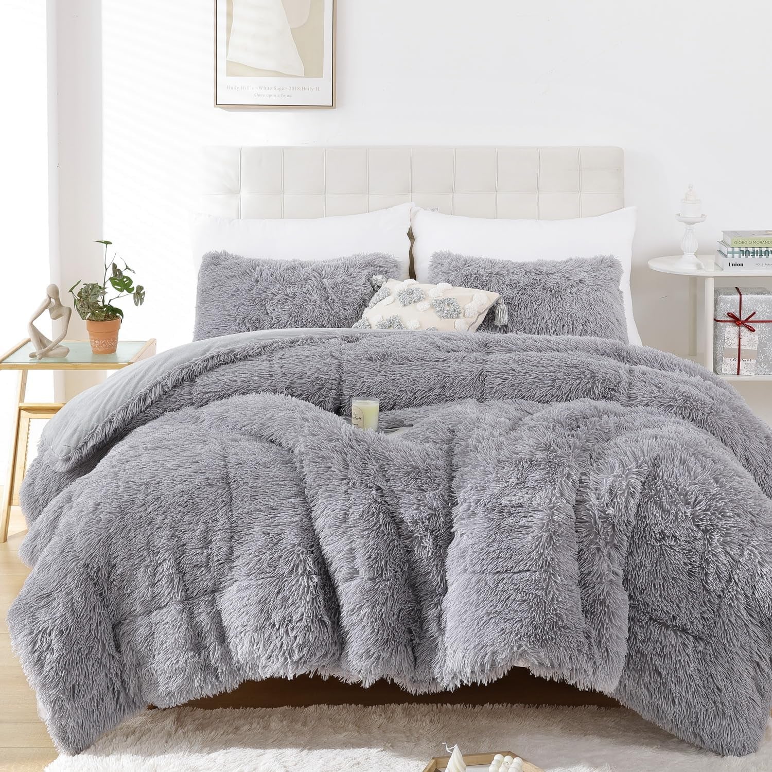 Fluffy Queen Comforter Set, Faux Fur Comforter Set Queen Size, Luxury Fuzzy Bedding Set, Soft Shaggy Bed Set for All Season, 3 Pieces - 1 Comforter & 2 Pillowcases, Grey