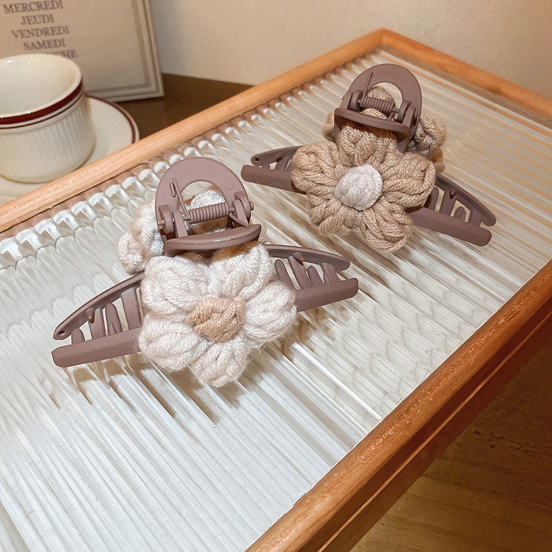 2pcs Knitted Floral Hair Claw Clip