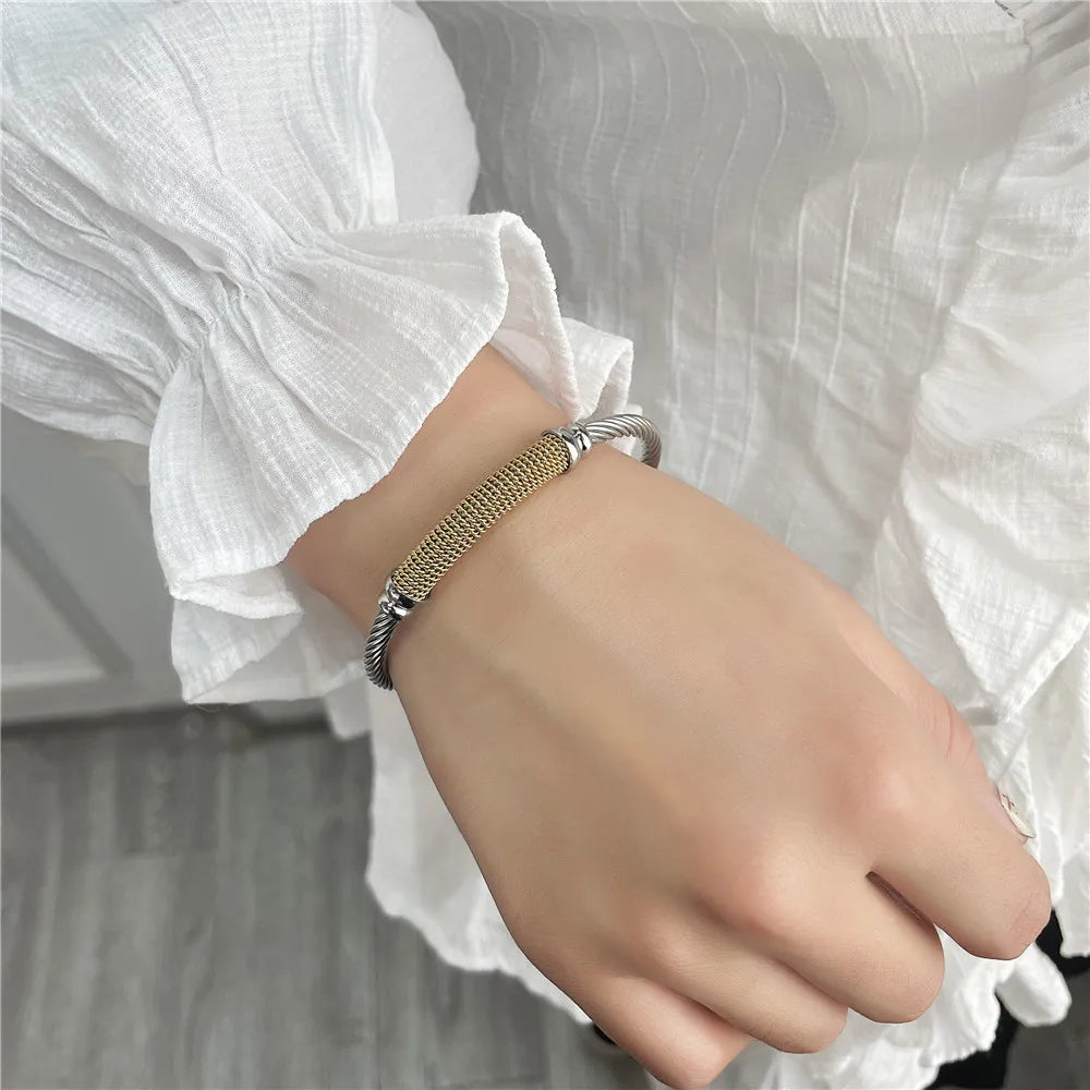 Stainless Steel Chain Bracelet (Men’s Fashion Staple)
