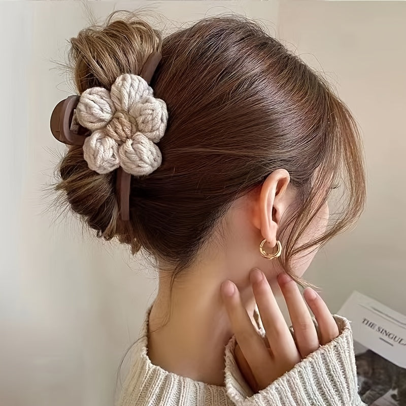 2pcs Knitted Floral Hair Claw Clip