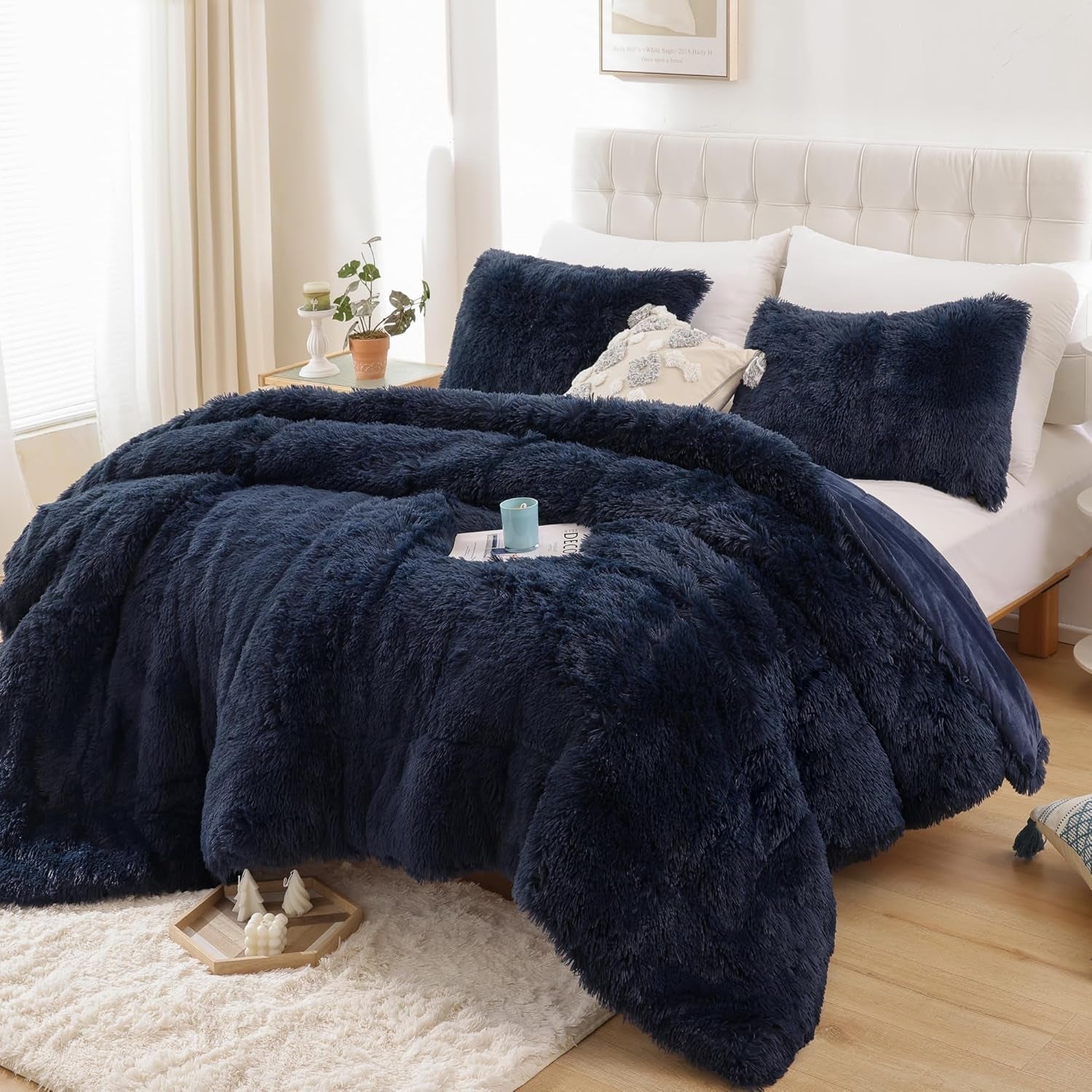 Fluffy Queen Comforter Set, Faux Fur Comforter Set Queen Size, Luxury Fuzzy Bedding Set, Soft Shaggy Bed Set for All Season, 3 Pieces - 1 Comforter & 2 Pillowcases, Navy