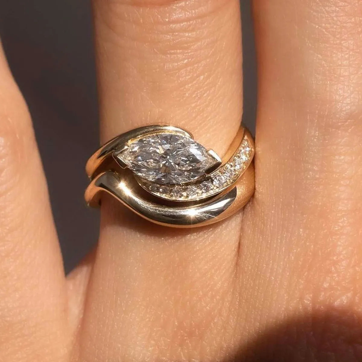 1 Carat Moissanite 925 Sterling Silver 2pcs Ring Set